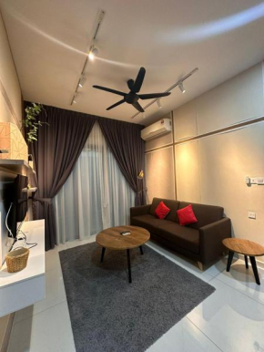 Homestay Ayuzizan CountryGarden Dangabay JB